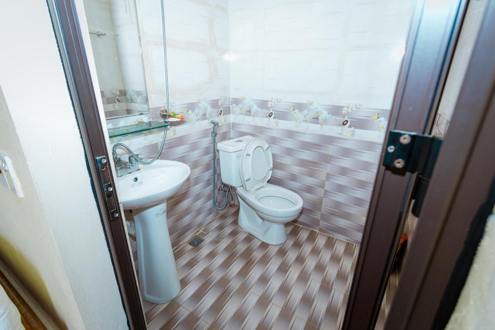 Hotel Co Cuc Cu Lac Zewnętrze zdjęcie